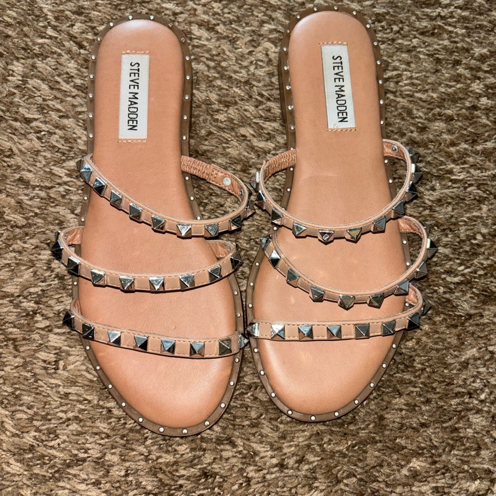 Steve Madden Tan Studded Women's Sandals Size 6